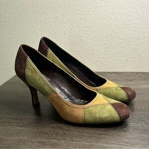 Vintage CIRCA
JOAN DAVID Patchwork Pumps Leather Sole Size 9